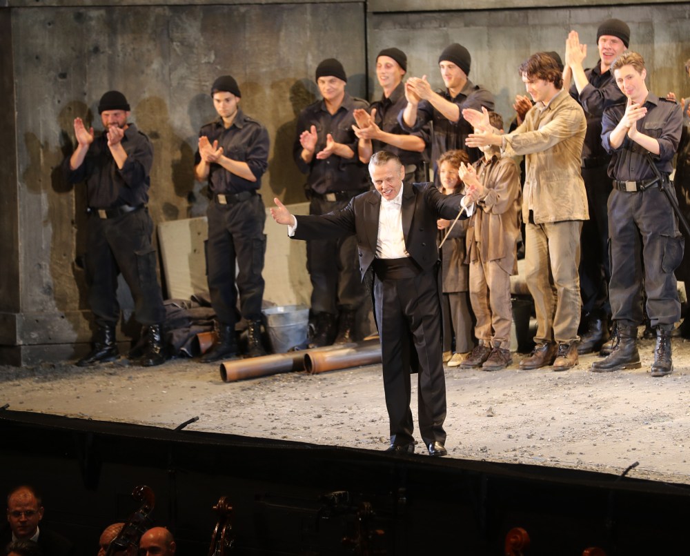 hires-29_LadyMacbethVonMzensk_2017_MarissJansons_Ensemble_c_SF_FranzNeumayr